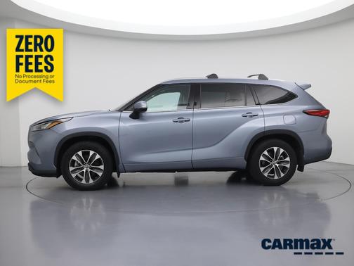 Blue 2020 Toyota Highlander XLE