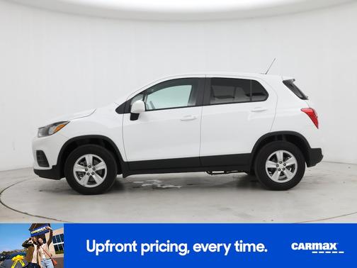 White 2022 Chevrolet Trax LS