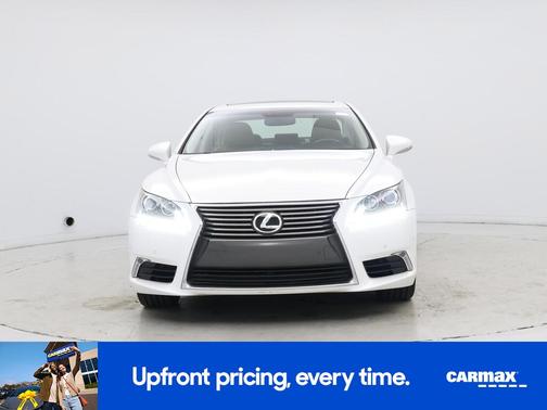 White 2015 Lexus LS 460