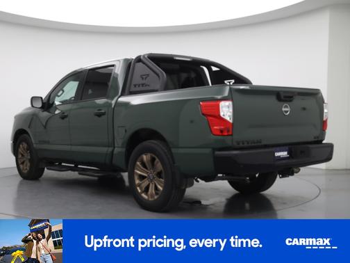 2024 Nissan Titan SV