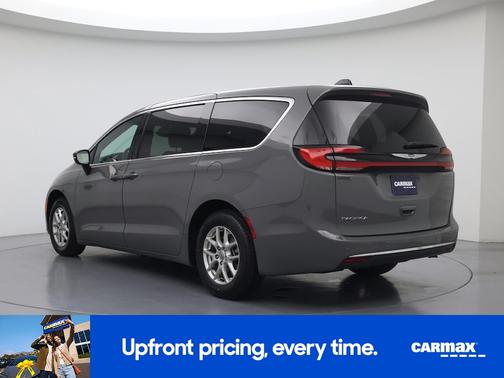 Gray 2025 Chrysler Pacifica Select
