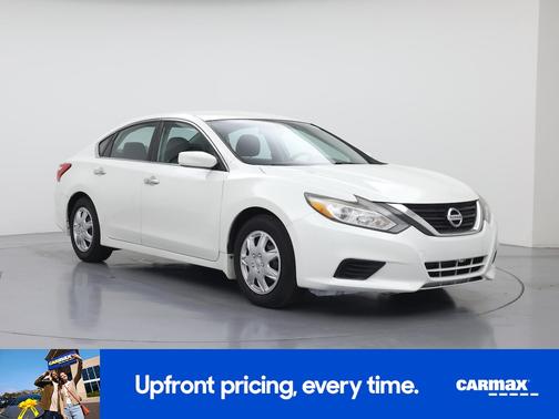 White 2016 Nissan Altima S
