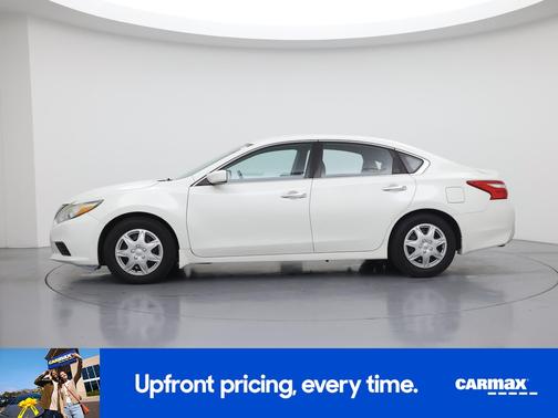 White 2016 Nissan Altima S