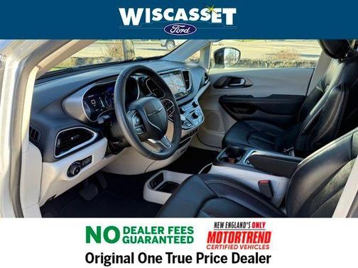 2024 Chrysler Pacifica Touring-L