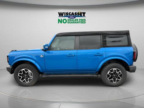 Velocity Blue Metallic 2024 Ford Bronco Outer Banks