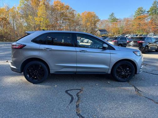 2022 Ford Edge ST Line