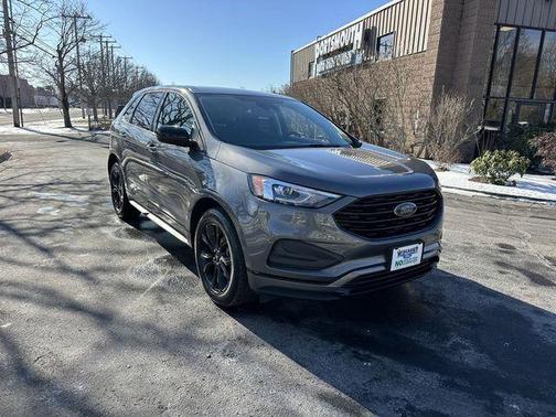2022 Ford Edge SE