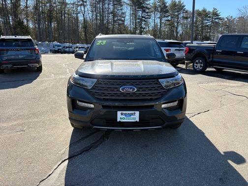 Green Metallic 2023 Ford Explorer XLT