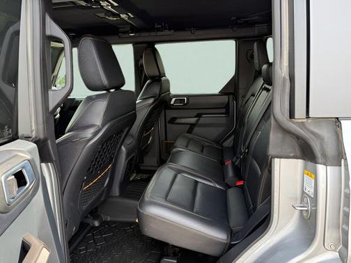 Silver Metallic 2024 Ford Bronco Badlands