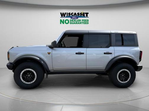 Silver Metallic 2024 Ford Bronco Badlands