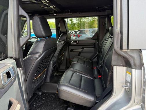 Silver Metallic 2024 Ford Bronco Badlands