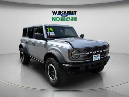 Silver Metallic 2024 Ford Bronco Badlands
