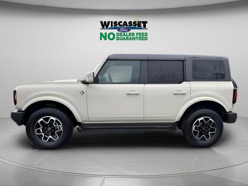 Desert Sand 2025 Ford Bronco Outer Banks
