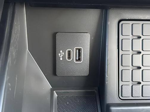 Agate Black Metallic 2026 Ford F-150 Lariat