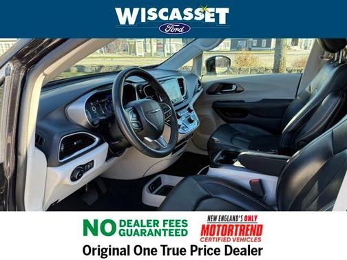 2024 Chrysler Pacifica Touring-L