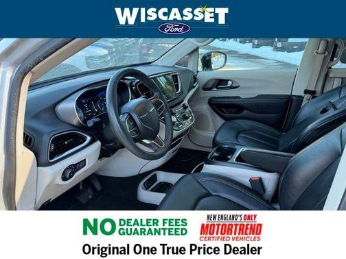 2024 Chrysler Pacifica Touring-L