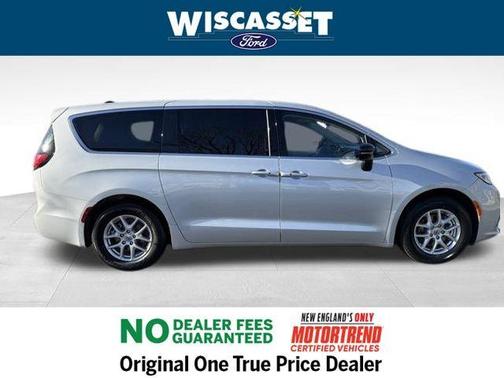 2024 Chrysler Pacifica Touring-L