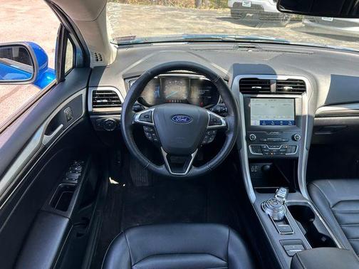 2020 Ford Fusion SEL