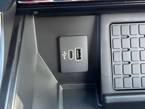 Carbonized Gray Metallic 2026 Ford F-150 Lariat