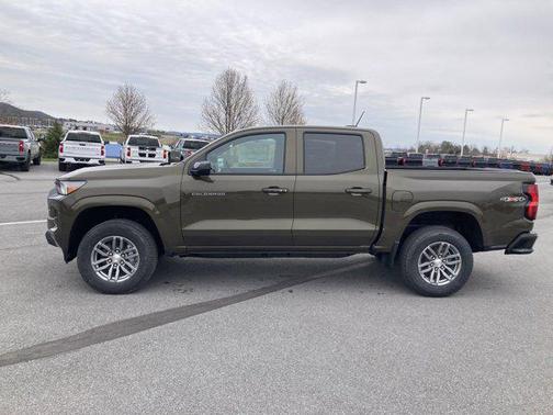 2024 Chevrolet Colorado LT