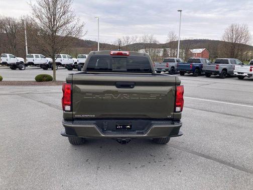 2024 Chevrolet Colorado LT
