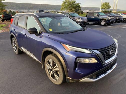 Caspian Blue Metallic/Super Black 2023 Nissan Rogue Platinum