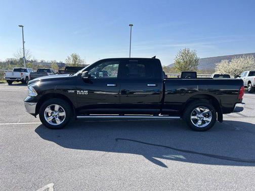 Black Forest Green Pearlcoat 2016 RAM 1500 Big Horn