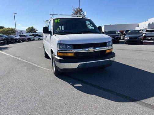 Summit White 2025 Chevrolet Express 2500 LT