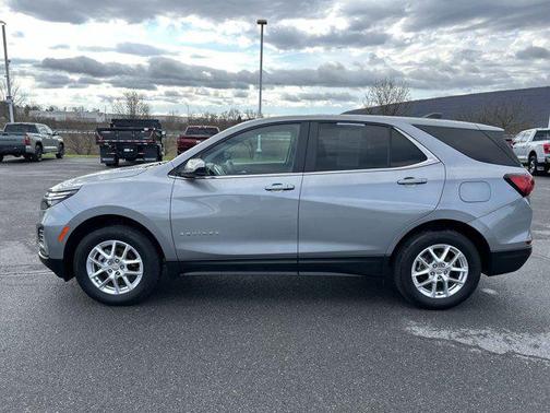 Sterling Gray Metallic 2024 Chevrolet Equinox 1LT
