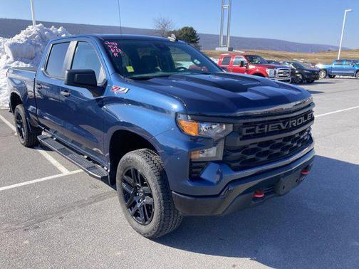 2022 Chevrolet Silverado 1500 Custom Trail Boss