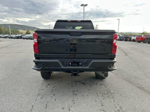 2025 Chevrolet Silverado 2500 Custom