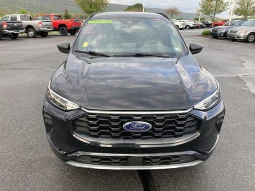 AGATE BLACK METALLIC 2023 Ford Escape ST-Line