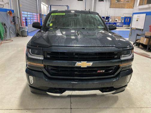 Graphite Metallic 2017 Chevrolet Silverado 1500 2LT