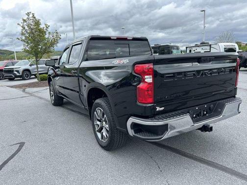 Black 2025 Chevrolet Silverado 1500 LT