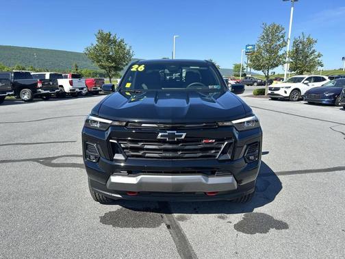 Black 2026 Chevrolet Colorado Z71