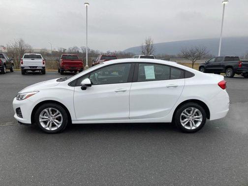 2019 Chevrolet Cruze LS