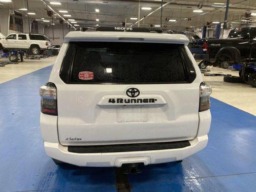 Super White 2021 Toyota 4Runner SR5