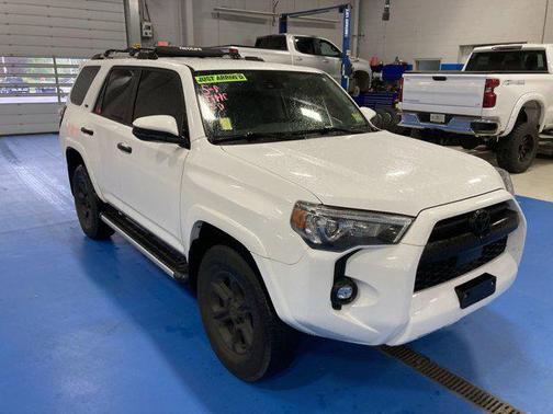 Super White 2021 Toyota 4Runner SR5
