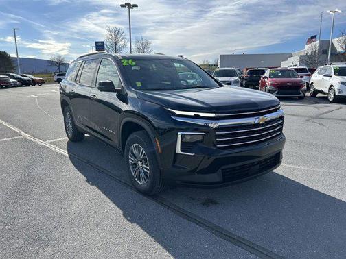 Mosaic Black Metallic 2026 Chevrolet Traverse LT
