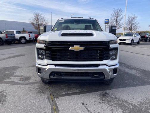2025 Chevrolet Silverado 3500 WT