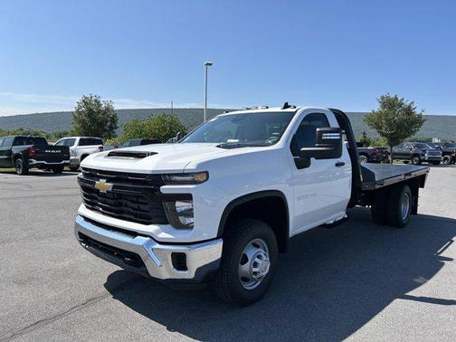 2025 Chevrolet Silverado 3500 WT