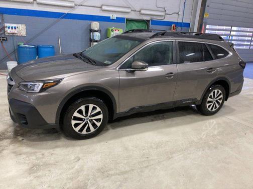 2022 Subaru Outback Premium