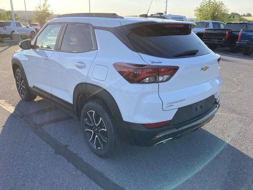 Summit White 2023 Chevrolet Trailblazer ACTIV