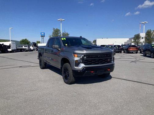 Sterling Gray Metallic 2024 Chevrolet Silverado 1500 Custom Trail Boss