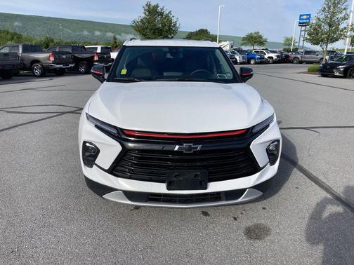 Summit White 2025 Chevrolet Blazer 3LT