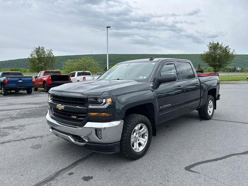 Graphite Metallic 2018 Chevrolet Silverado 1500 2LT