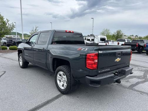 Graphite Metallic 2018 Chevrolet Silverado 1500 2LT