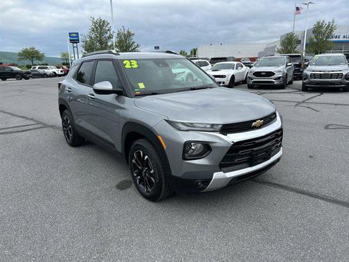 Sterling Gray Metallic 2023 Chevrolet Trailblazer LT