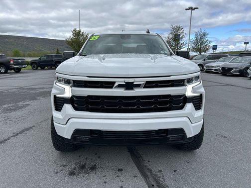 Summit White 2023 Chevrolet Silverado 1500 RST