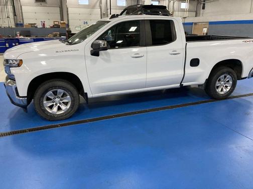 Summit White 2019 Chevrolet Silverado 1500 LT